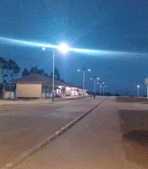 彭阳县非洲科特迪瓦太阳能路灯工程